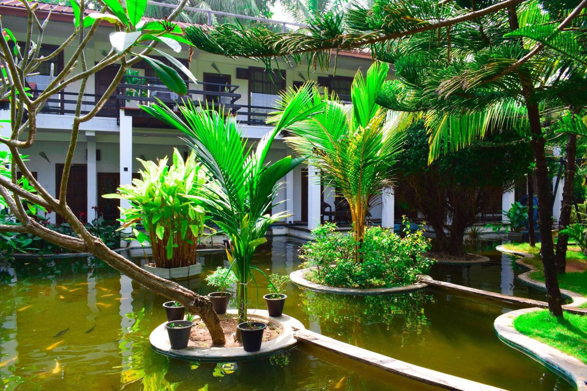 Hotel Green Garden Trincomalee Exterior foto