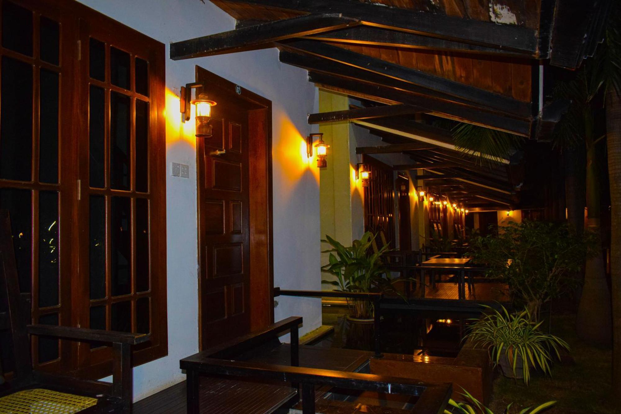 Hotel Green Garden Trincomalee Exterior foto