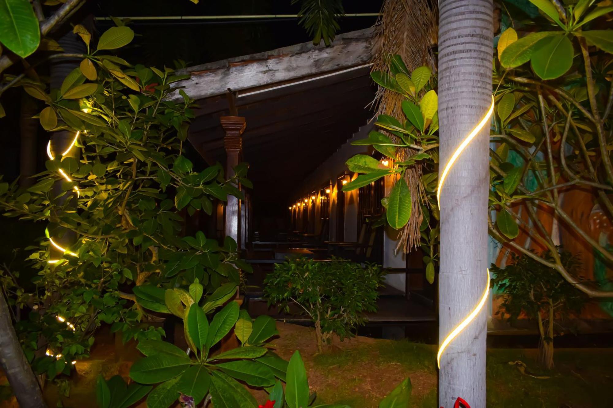Hotel Green Garden Trincomalee Exterior foto