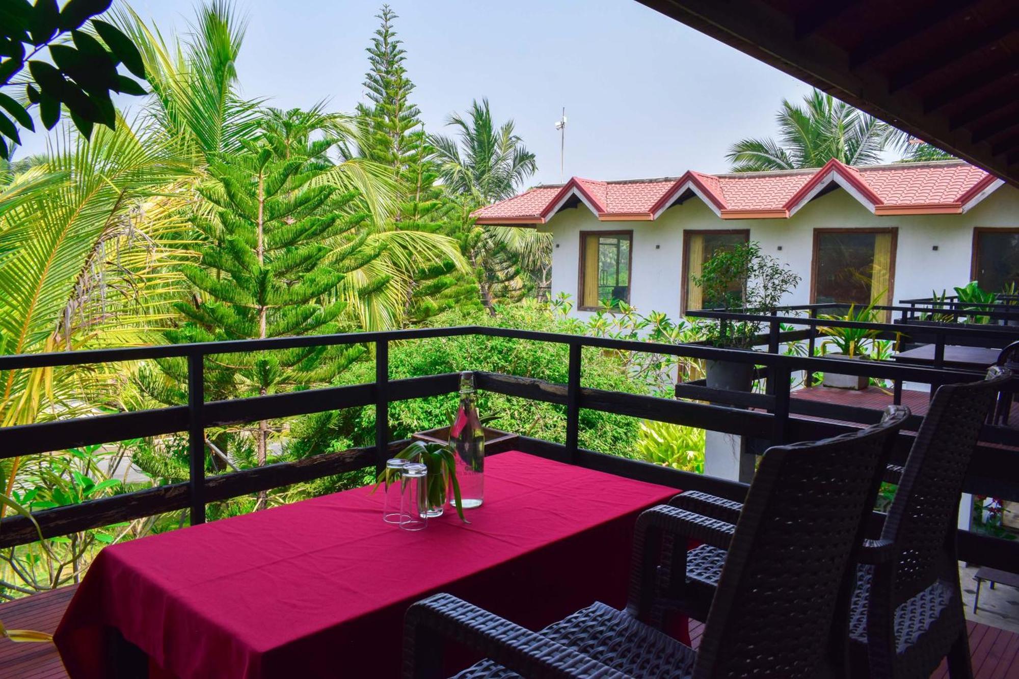 Hotel Green Garden Trincomalee Exterior foto